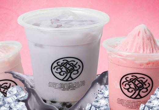 Vita Bella collagen iced drinks